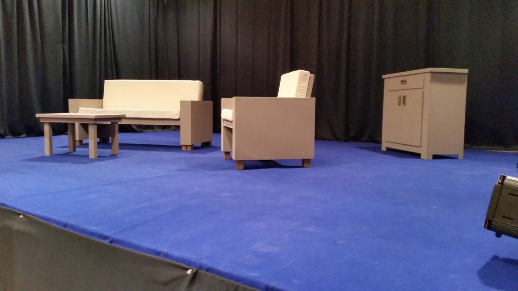 La boîte en coquillages. Cie Caf'Thé Annecy. Buffet démontable. Bernard Faure. 2016